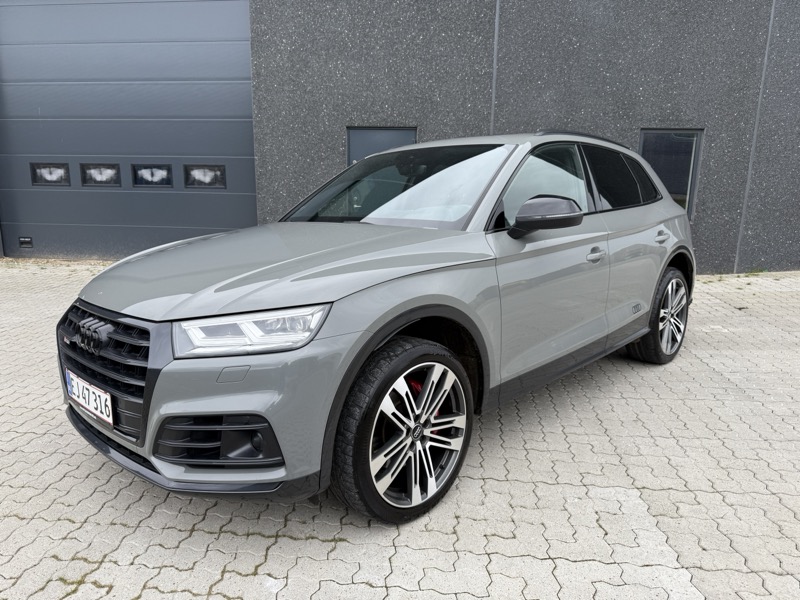 Audi SQ5 front